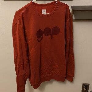 Men’s gap crewneck sweater